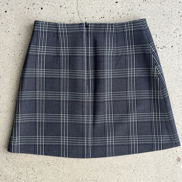 Aritzia Wilfred Plaid Classic Mini Skirt - Picture 4 of 7